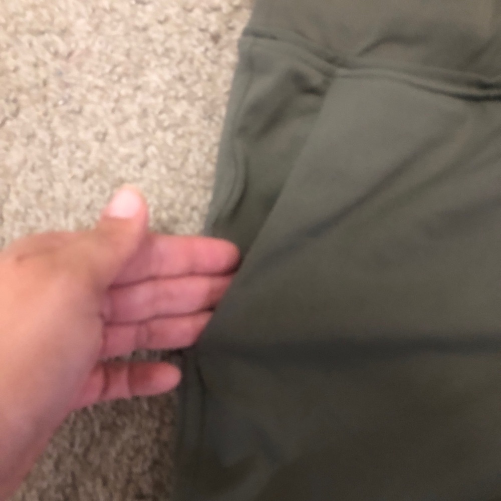 lululemon athletica Olive Green Drawstring Athletic Shorts Aize Small great con - Picture 5 of 6